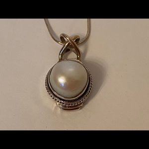 SARDA PENDANT WHITE MABE BLISTER PEARL STERLING SILVER 925 CHAIN ITALY 16”